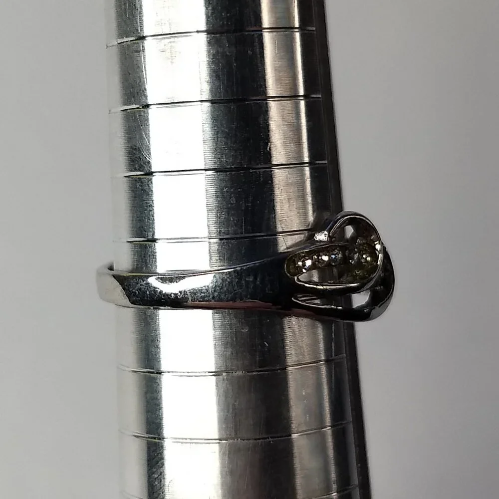 Double Swirl Silver Tone Clear Stone Ring Unmarked Size 8.5 Minimalist Preppy